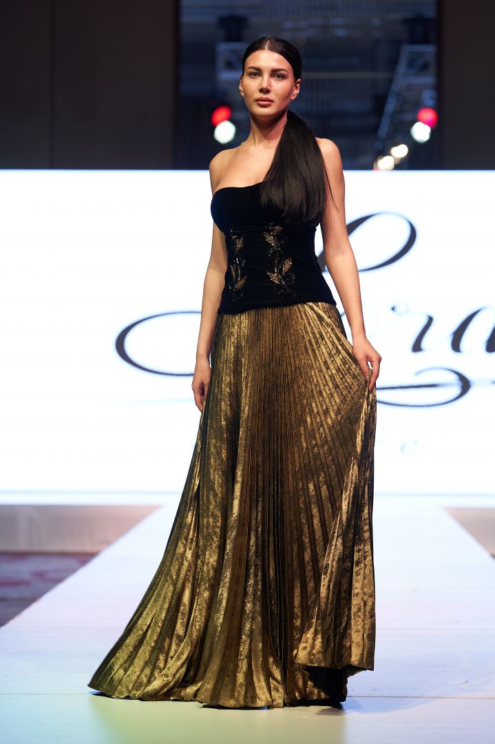 Azerbaijan Fashion Week  - вечерние и свадебные платья, харыбюльбюль, эклектика, ready-to-wear…  (ФОТО)