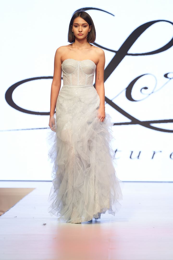 Azerbaijan Fashion Week  - вечерние и свадебные платья, харыбюльбюль, эклектика, ready-to-wear…  (ФОТО)