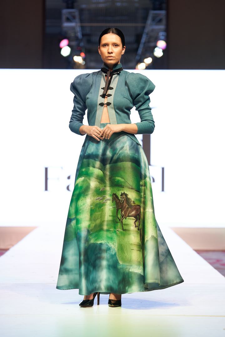 Azerbaijan Fashion Week  - вечерние и свадебные платья, харыбюльбюль, эклектика, ready-to-wear…  (ФОТО)