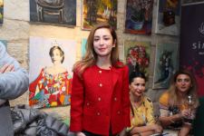 В Ичеришехер показали "Славянскую красавицу" из произведения Низами (ФОТО/ВИДЕО)