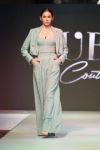 Azerbaijan Fashion Week  - вечерние и свадебные платья, харыбюльбюль, эклектика, ready-to-wear…  (ФОТО)