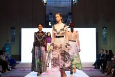 Azerbaijan Fashion Week  - вечерние и свадебные платья, харыбюльбюль, эклектика, ready-to-wear…  (ФОТО)