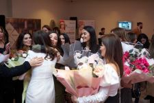 Azerbaijan Fashion Week  - вечерние и свадебные платья, харыбюльбюль, эклектика, ready-to-wear…  (ФОТО)