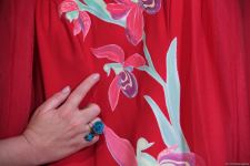 "Карабахская Принцесса" Фахрии Халафовой на Azerbaijan Fashion Week – впервые наряд с принтами харыбюльбюль,  образ Агабейим, розы…(ФОТО)