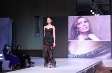 "Карабахская Принцесса" Фахрии Халафовой на Azerbaijan Fashion Week – впервые наряд с принтами харыбюльбюль,  образ Агабейим, розы…(ФОТО)
