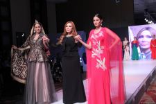 "Карабахская Принцесса" Фахрии Халафовой на Azerbaijan Fashion Week – впервые наряд с принтами харыбюльбюль,  образ Агабейим, розы…(ФОТО)