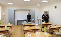 Президент Ильхам Алиев и Первая леди Мехрибан Алиева ознакомились с условиями, созданными в полной средней школе №1 в Губе (ФОТО/ВИДЕО)