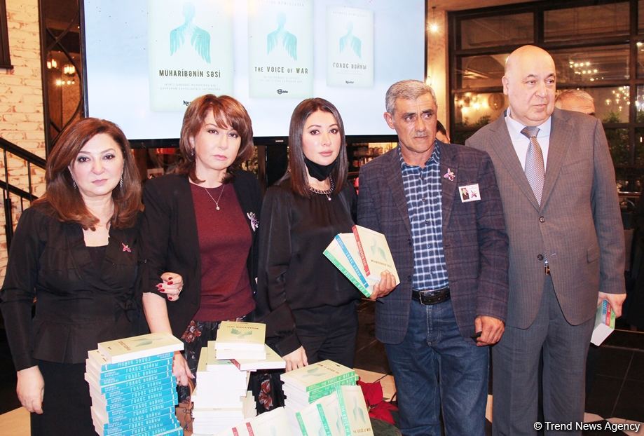 В Баку представлена книга "Голос войны" Нармины Мамедзаде -  необычный и очень трогательный проект о шехидах (ФОТО/ВИДЕО)