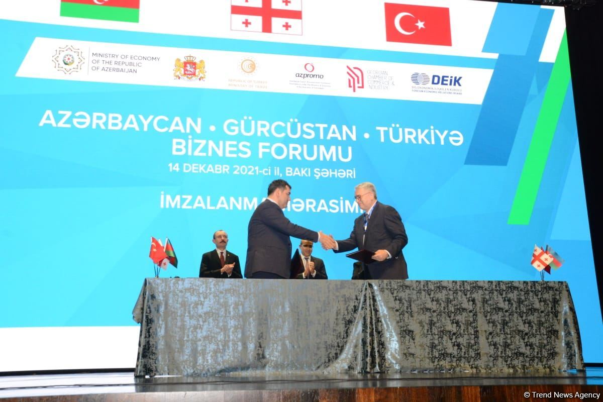 Azerbaijan, Georgia, Turkey sign memorandums, agreements in Baku (PHOTO)