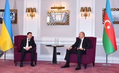 President Ilham Aliyev meets with Ukrainian President in Brussels (PHOTO/VIDEO)