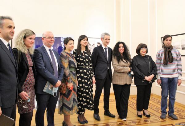Впервые в Азербайджане - выставка работ известного французского фотографа Поля Надара (ФОТО)