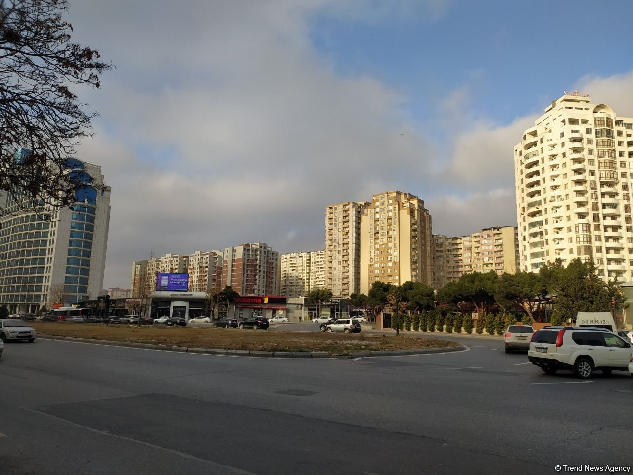 Госагентство автодорог об отмене строительства надземного перехода на одной из дорог в Баку