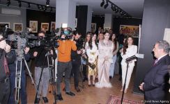 Космография Лейлы Азимбековой "Отличная от других" – живописные картины врача, исцеляющие душу (ФОТО)