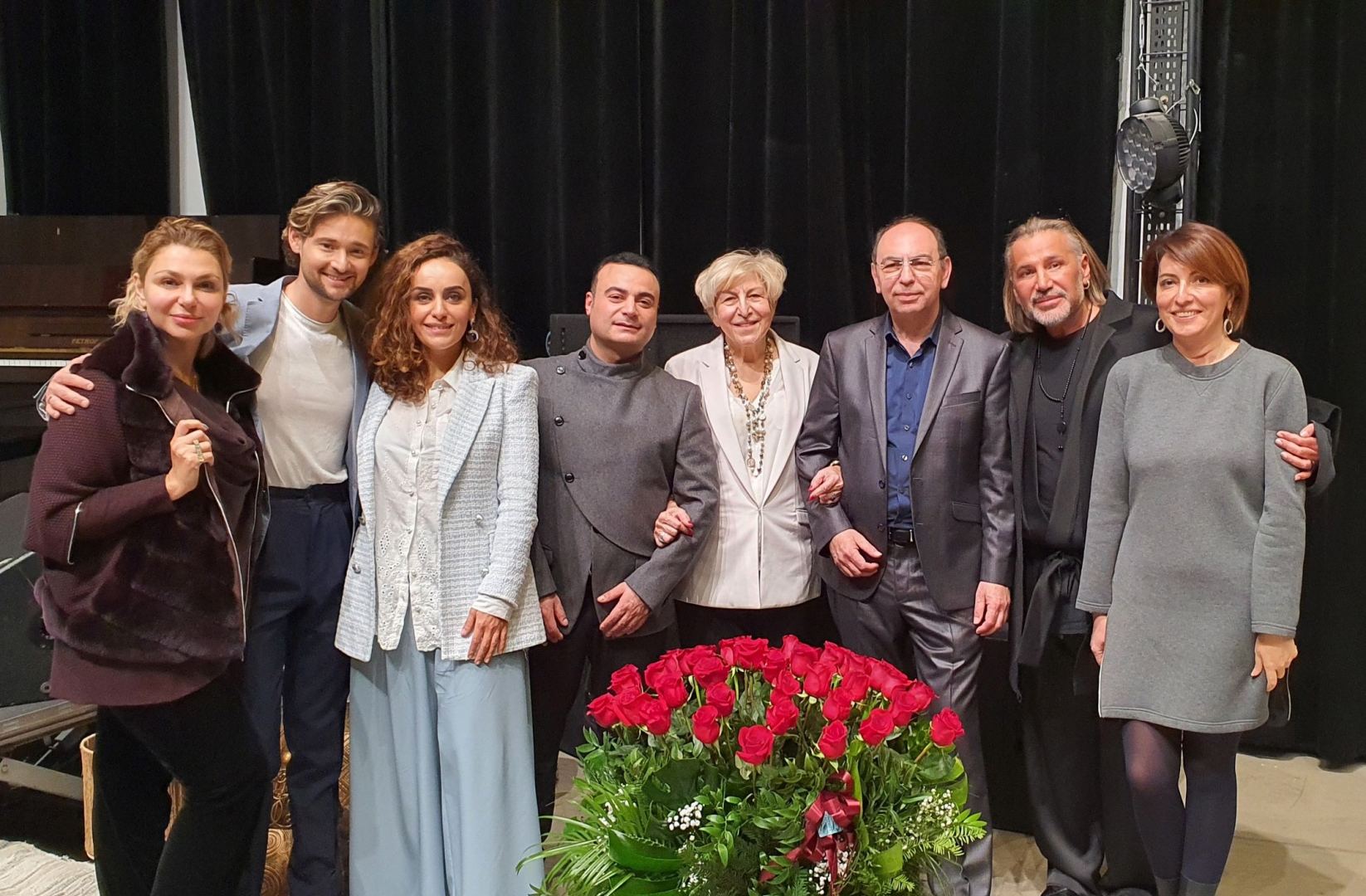 Ностальгия! В Баку прозвучали хиты легендарной группы "Караван" - творческий вечер Микаила Векилова (ВИДЕО, ФОТО)