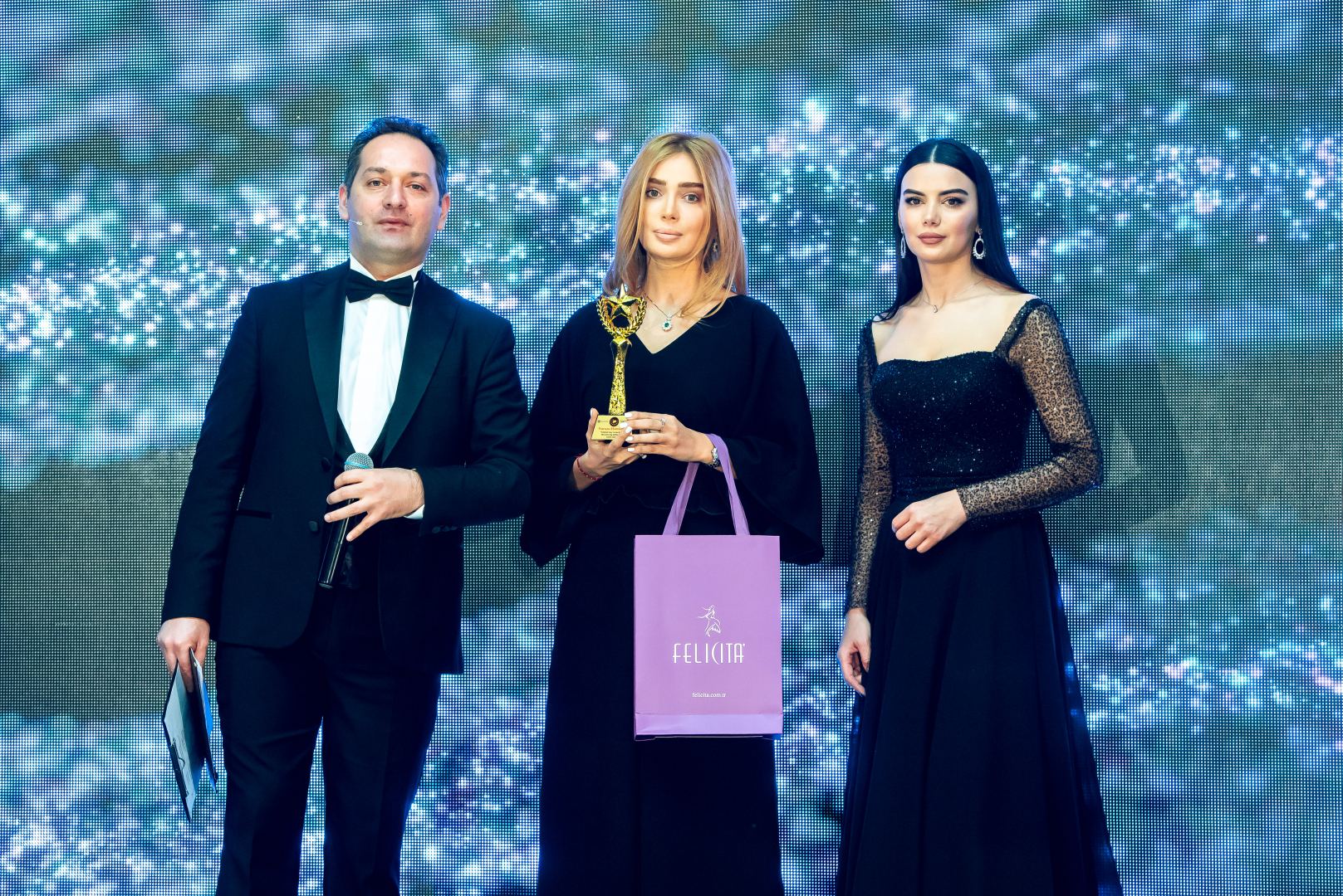 В Баку впервые прошла церемония награждения премии Global Star Awards (ФОТО)