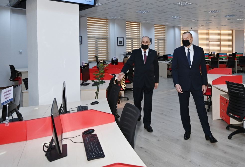 President Ilham Aliyev views new building of AZERTAC (PHOTO/VIDEO)