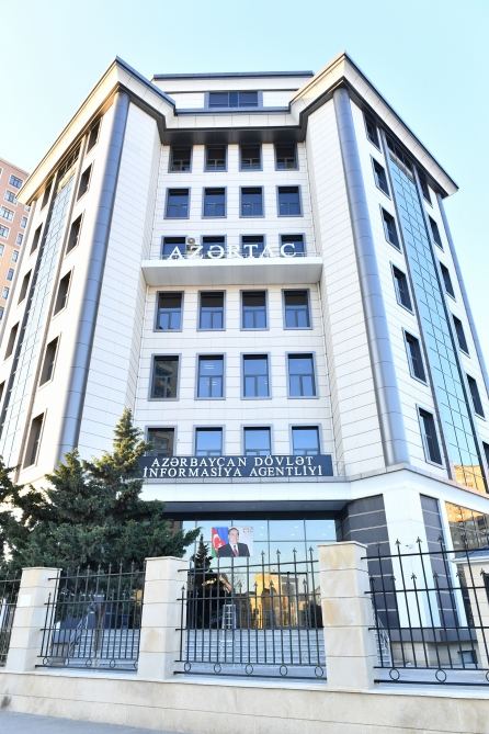 President Ilham Aliyev views new building of AZERTAC (PHOTO/VIDEO)