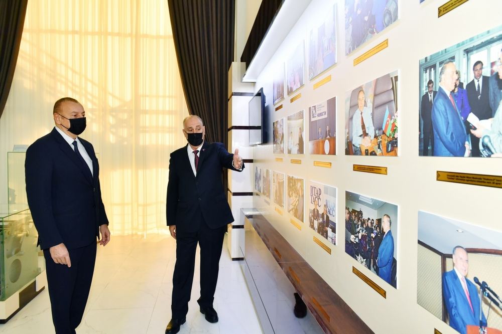 President Ilham Aliyev views new building of AZERTAC (PHOTO/VIDEO)