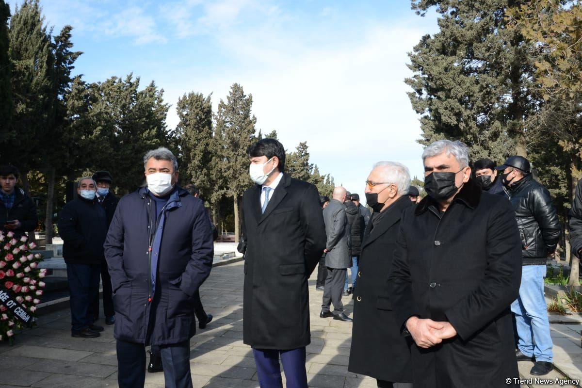 В Баку прошла церемония прощания с выдающимся общественным деятелем Рамизом Абуталыбовым (ФОТО)