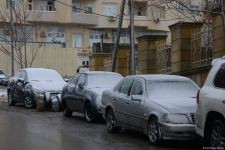 Фоторепортаж из заснеженного Баку