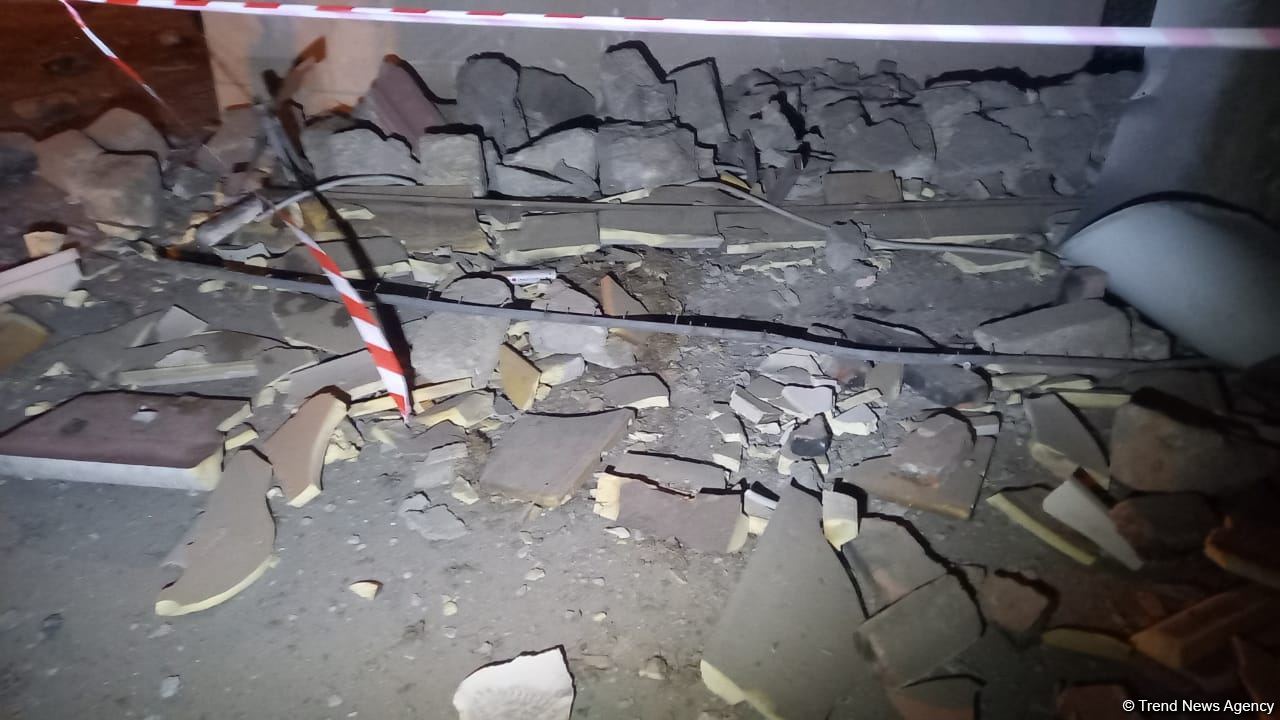 В Мингячевире взрыв вызвал пожар в одном из домов, есть пострадавшие (ФОТО) (Обновлено)