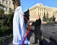 Президент Ильхам Алиев принял участие в открытии памятника меценату Гаджи Зейналабдину Тагиеву в Баку (ФОТО/ВИДЕО)