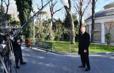 Президент Ильхам Алиев принял участие в открытии памятника меценату Гаджи Зейналабдину Тагиеву в Баку (ФОТО/ВИДЕО)