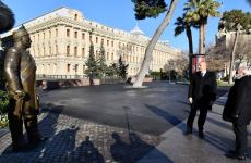 Президент Ильхам Алиев принял участие в открытии памятника меценату Гаджи Зейналабдину Тагиеву в Баку (ФОТО/ВИДЕО)