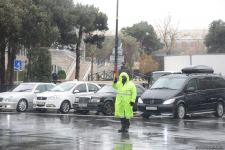 В Азербайджане почтили память шехидов 20 Января минутой молчания, приостановлено движение транспорта (ФОТО/ВИДЕО)
