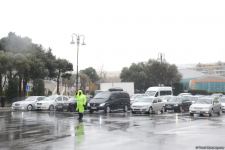 В Азербайджане почтили память шехидов 20 Января минутой молчания, приостановлено движение транспорта (ФОТО/ВИДЕО)