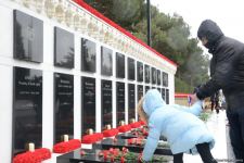 Azerbaijani people honor memory of victims of January 20 tragedy (PHOTO/VIDEO)