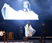 Актеры из Беларуси шокировали бакинцев историей о любви страстной и страшной... (ВИДЕО, ФОТО)