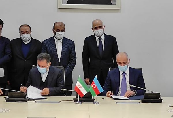 Azerbaijan, Iran sign protocol on construction of new bridge over Astarachay River (PHOTO)
