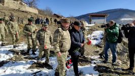 Азербайджанские военнослужащие почтили память шехидов в селе Дашалты - репортаж Trend TV (ФОТО/ВИДЕО)