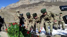 Азербайджанские военнослужащие почтили память шехидов в селе Дашалты - репортаж Trend TV (ФОТО/ВИДЕО)