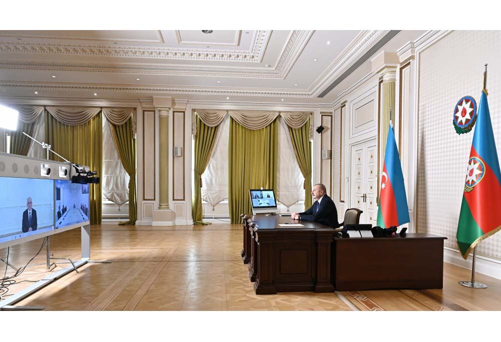 Президент Ильхам Алиев принял в видеоформате министра дорог и градостроительства Ирана (ФОТО/ВИДЕО)
