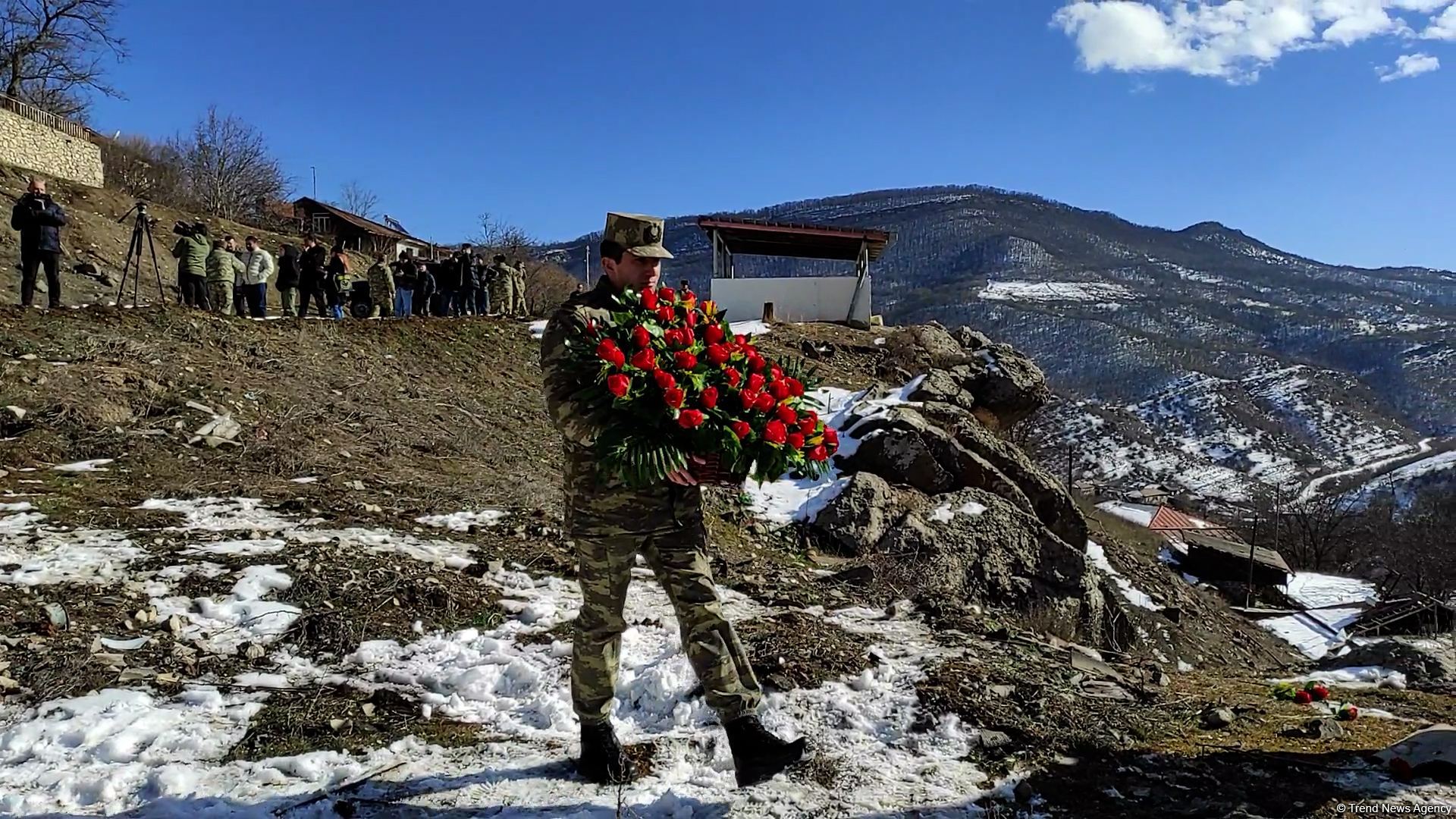 Азербайджанские военнослужащие почтили память шехидов в селе Дашалты - репортаж Trend TV (ФОТО/ВИДЕО)