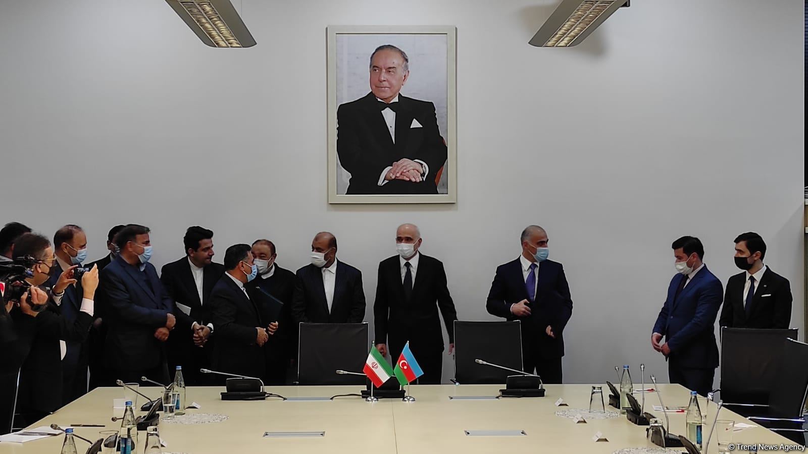 Azerbaijan, Iran sign protocol on construction of new bridge over Astarachay River (PHOTO)