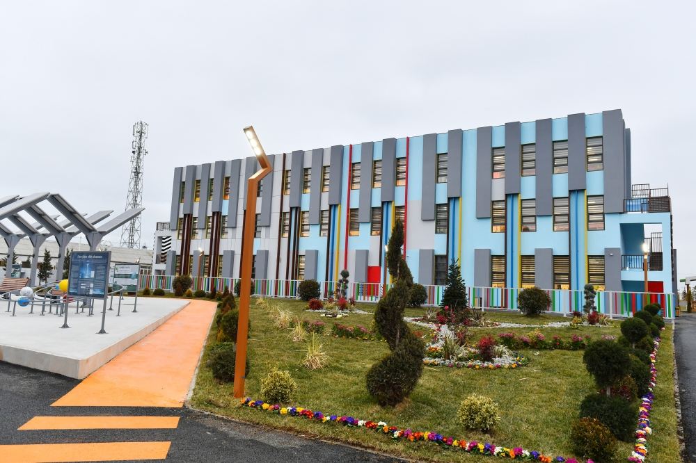 President Ilham Aliyev and First Lady Mehriban Aliyeva attend inauguration of newly built Training and Service Complex in Bina settlement (PHOTO/VIDEO)