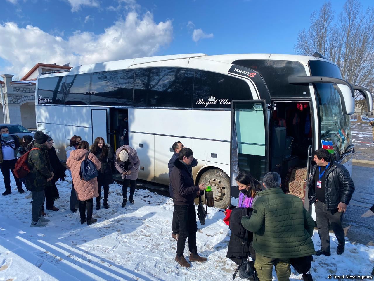 Из Баку в Шушу прибыл очередной пассажирский автобус (ФОТО)