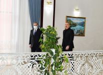 Президент Ильхам Алиев принял участие в открытии нового здания Гянджинского государственного драматического театра (ФОТО/ВИДЕО)