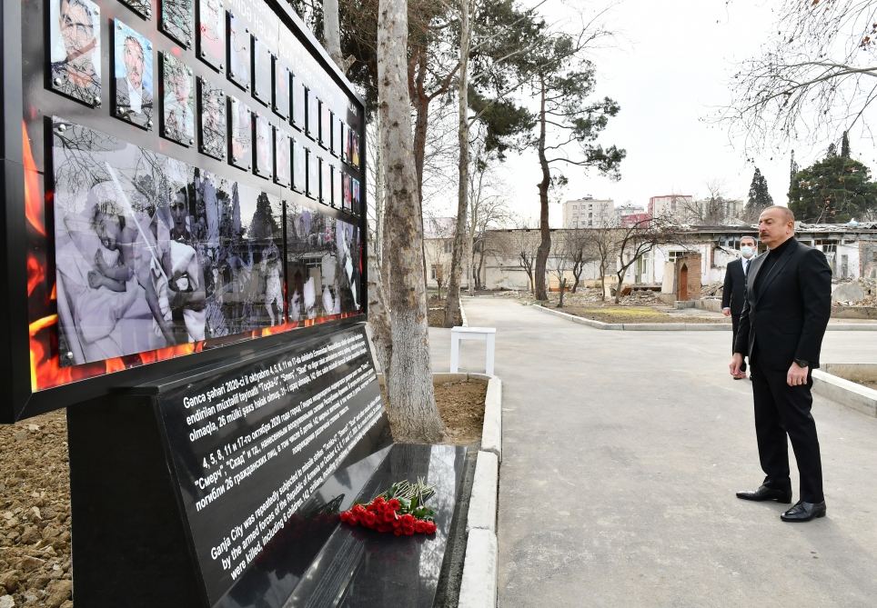 Президент Ильхам Алиев заложил фундамент Гянджинского мемориального комплекса (ФОТО/ВИДЕО)