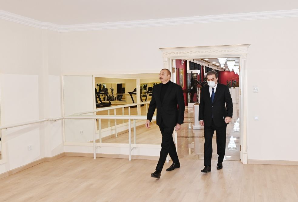 Президент Ильхам Алиев принял участие в открытии нового здания Гянджинского государственного драматического театра (ФОТО/ВИДЕО)