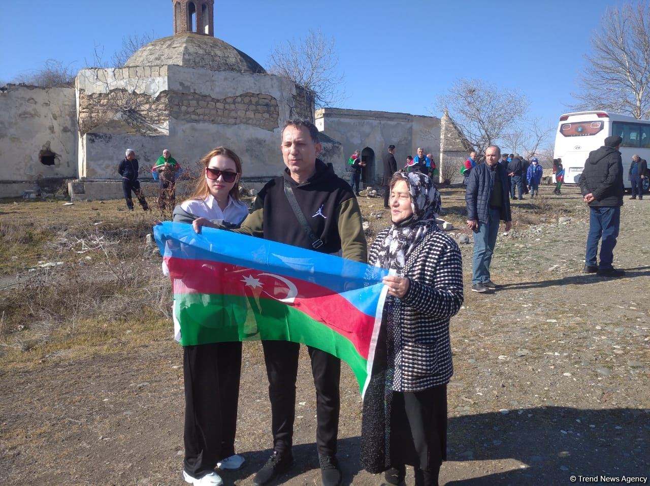 Очередной пассажирский автобус из Баку прибыл в Агдам (ФОТО)
