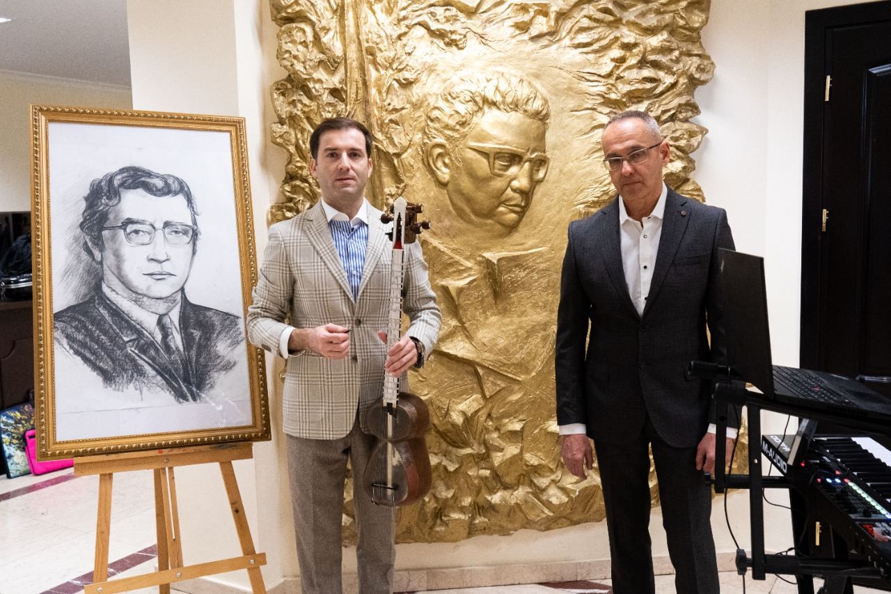 Память Гара Гараева впервые почтили синтезом электронной музыки и тара (ВИДЕО, ФОТО)