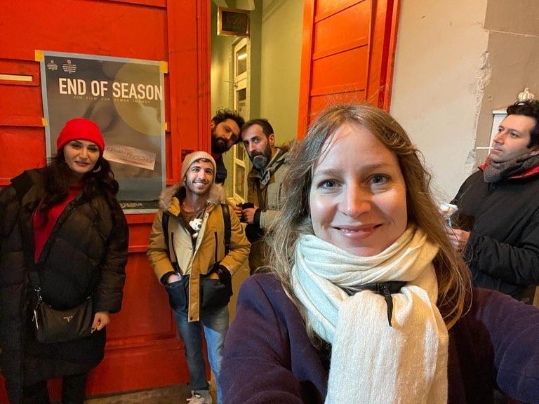 Странное исчезновение жены на пляже… Конец сезона по-азербайджански в Германии  (ФОТО)