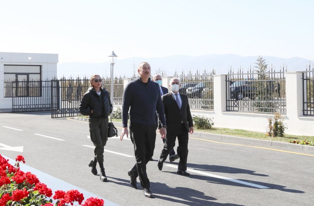 Президент Ильхам Алиев и Первая леди Мехрибан Алиева приняли участие в открытии подстанций  «Агдам-1» и «Агдам-2» и Центра цифрового управления Региональной электросети «Карабах» (ФОТО/ВИДЕО)