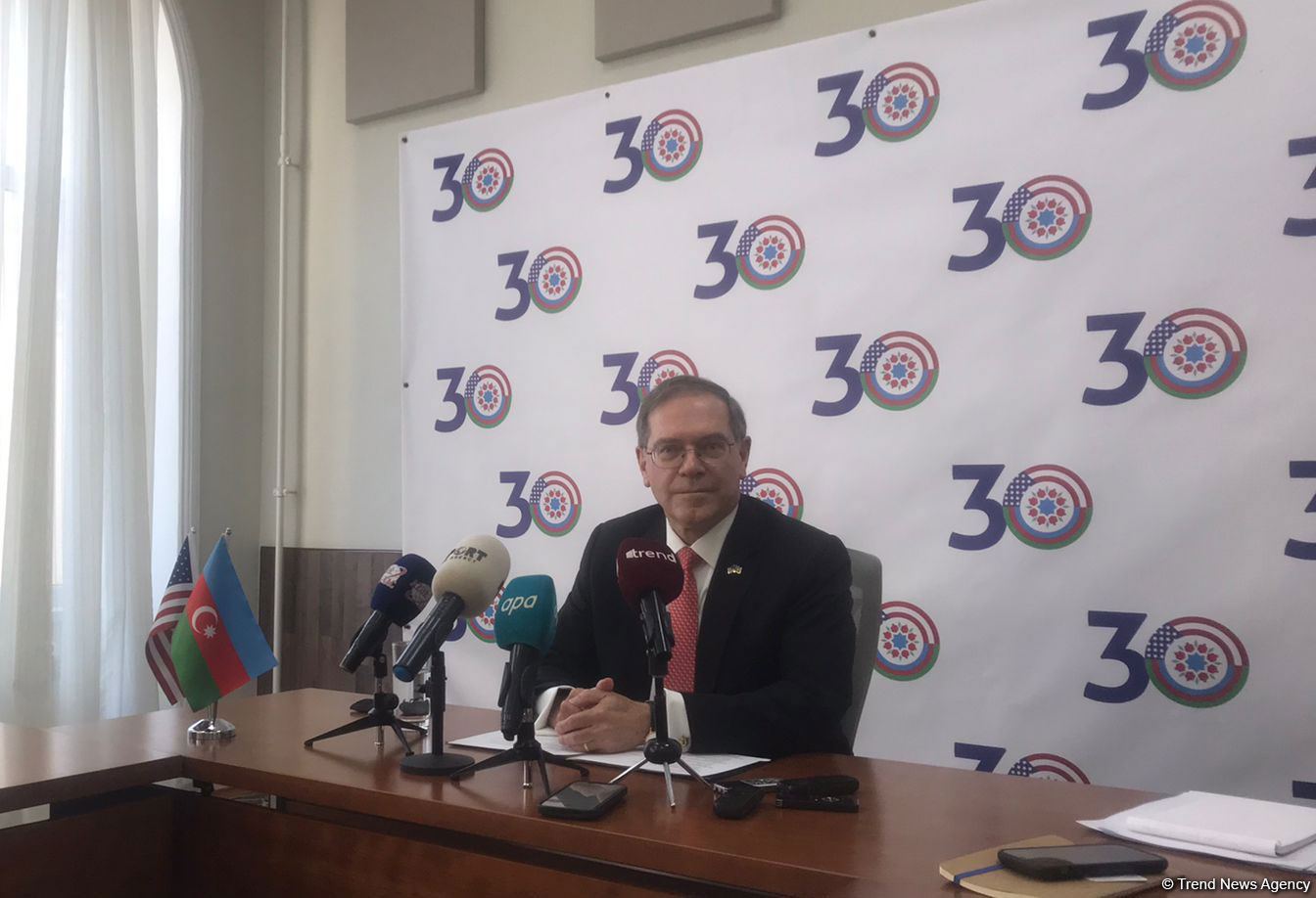 Необходимо решить, как начать процесс расширения "Южного газового коридора" - посол США