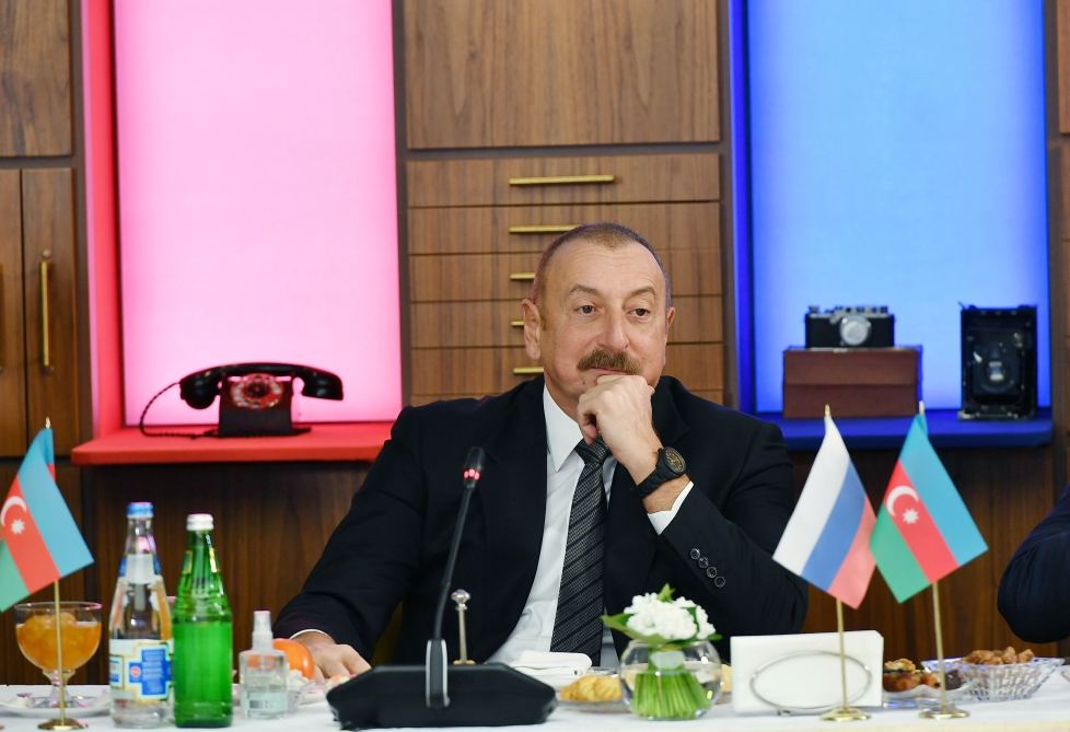 Президент Ильхам Алиев и Первая леди Мехрибан Алиева встретились в ТАСС с руководителями ведущих российских СМИ (ФОТО/ВИДЕО)