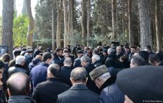 На I Аллее почетного захоронения в Баку проходит церемония прощания с народным артистом Азербайджана Алибабой Мамедовым (ФОТО)